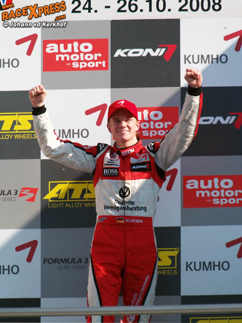 'The Hulk' wint weer, Van der Zande doet goede zaken